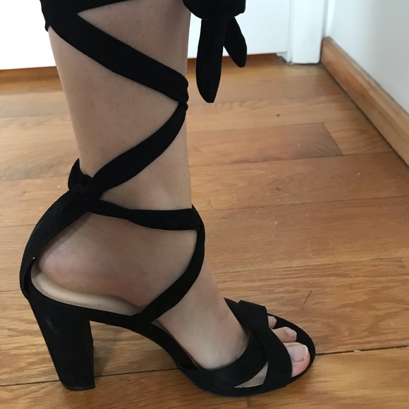 Wild Diva Shoes - Wrap Around Heels NWOT